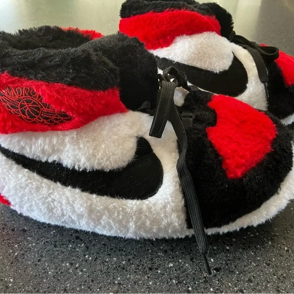 Plush Slippers Air Jordan Slippers Nike Shoes Nike Air Jordan